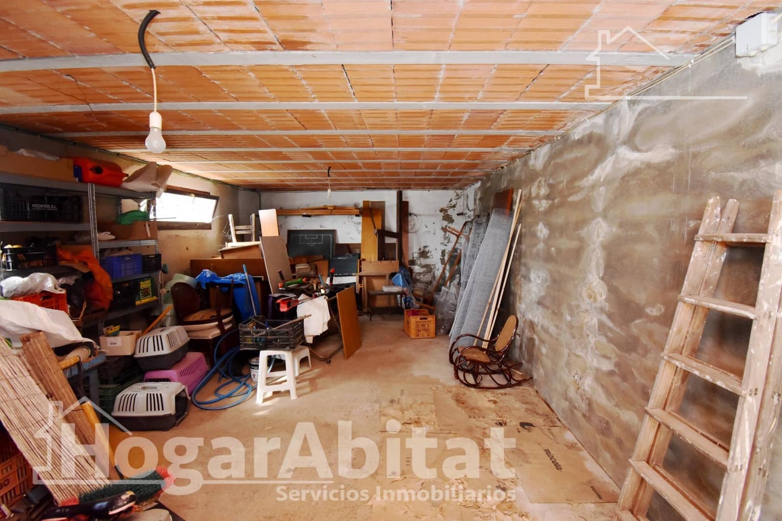 6 bedroom Villa for sale in Picassent with pool garage - € 330,000 (Ref: 9797173)