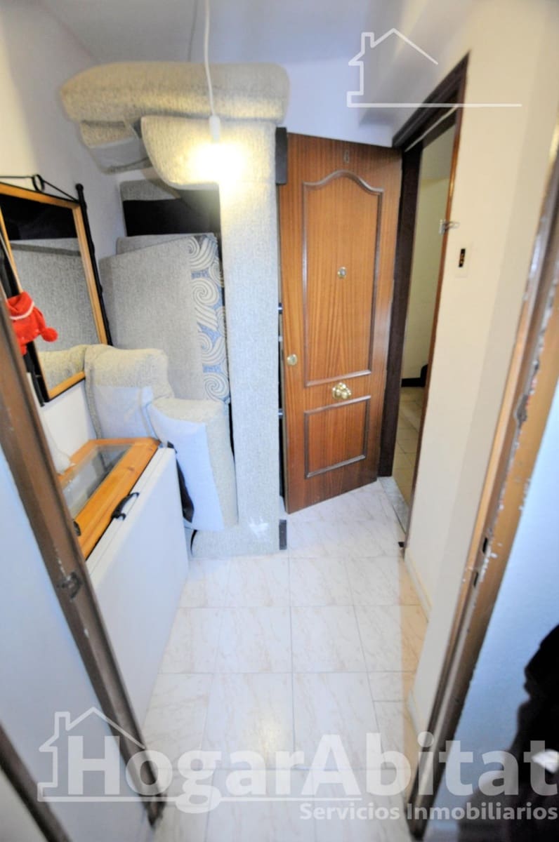 Piso de 3 habitaciones en Xirivella en venta - 160.000 € (Ref: 9797176)