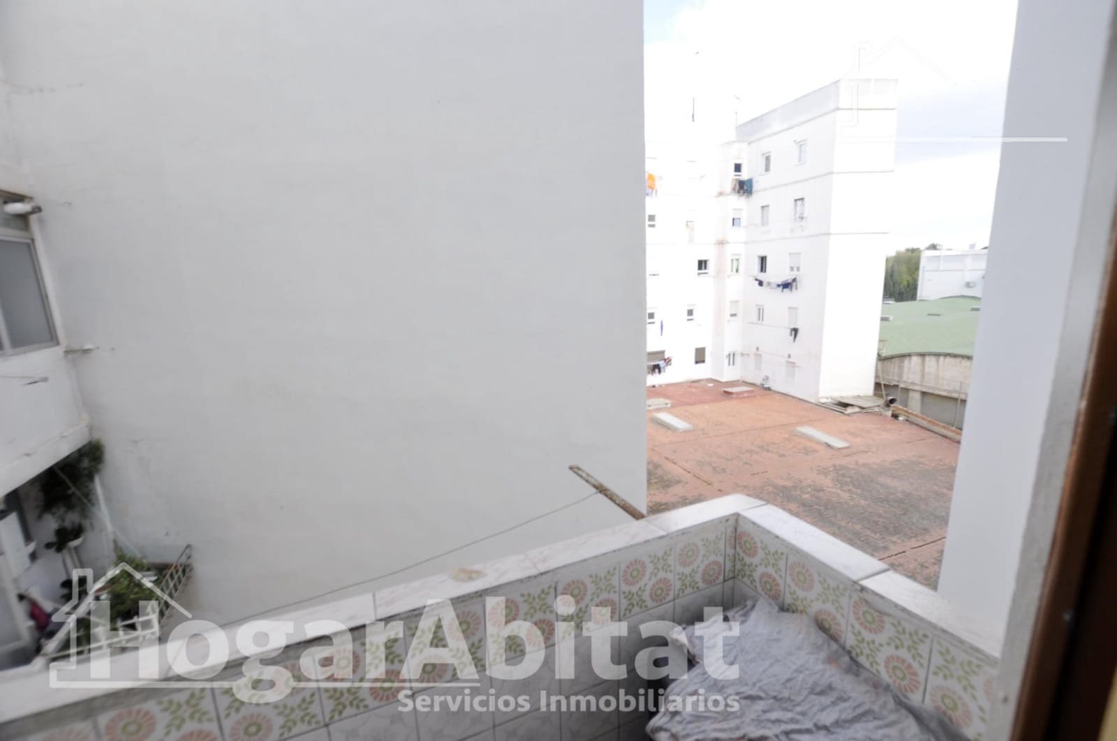 Piso de 3 habitaciones en Xirivella en venta - 160.000 € (Ref: 9797176)