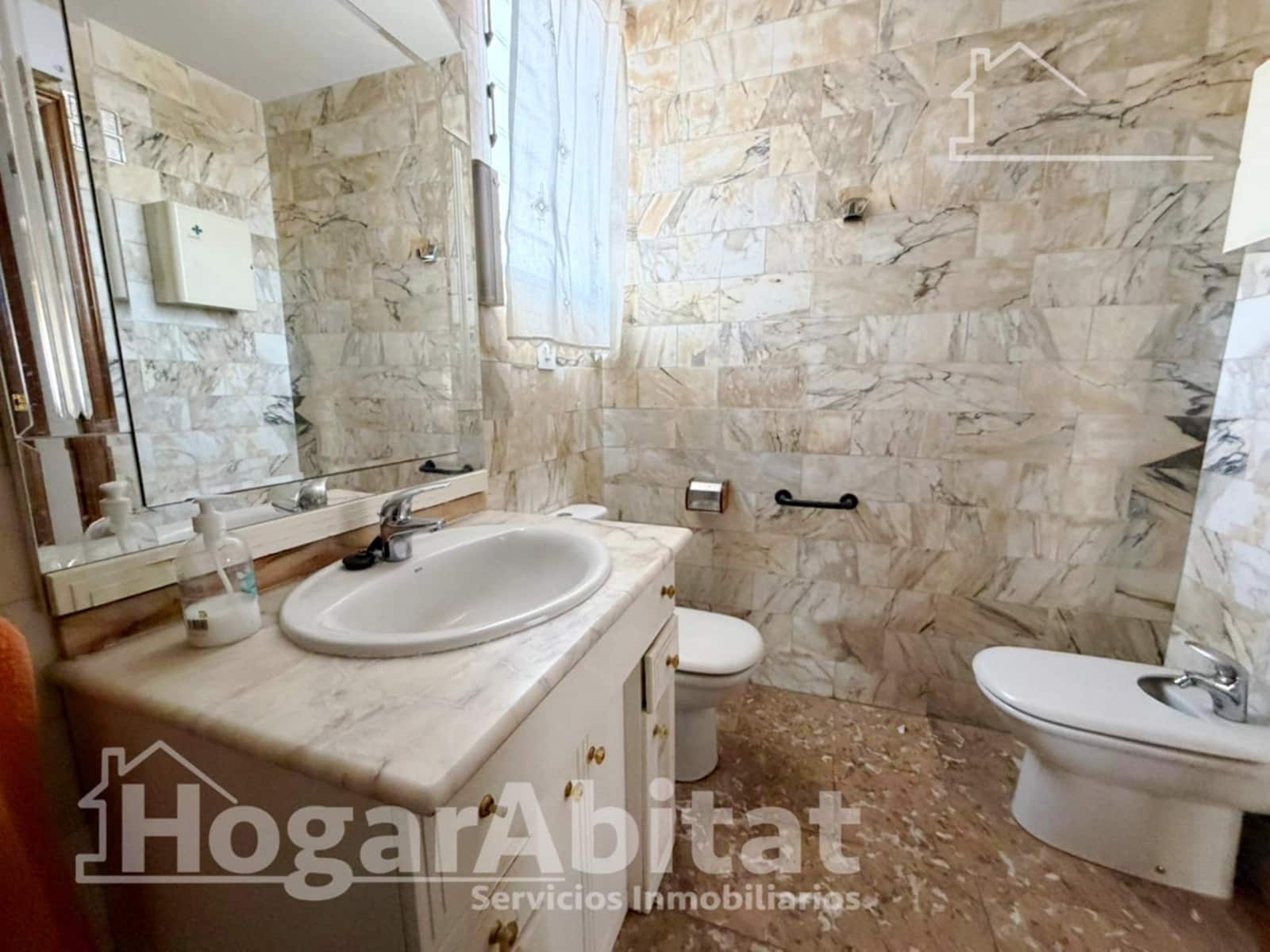 Piso de 3 habitaciones en Benaguasil en venta - 190.000 € (Ref: 9797177)