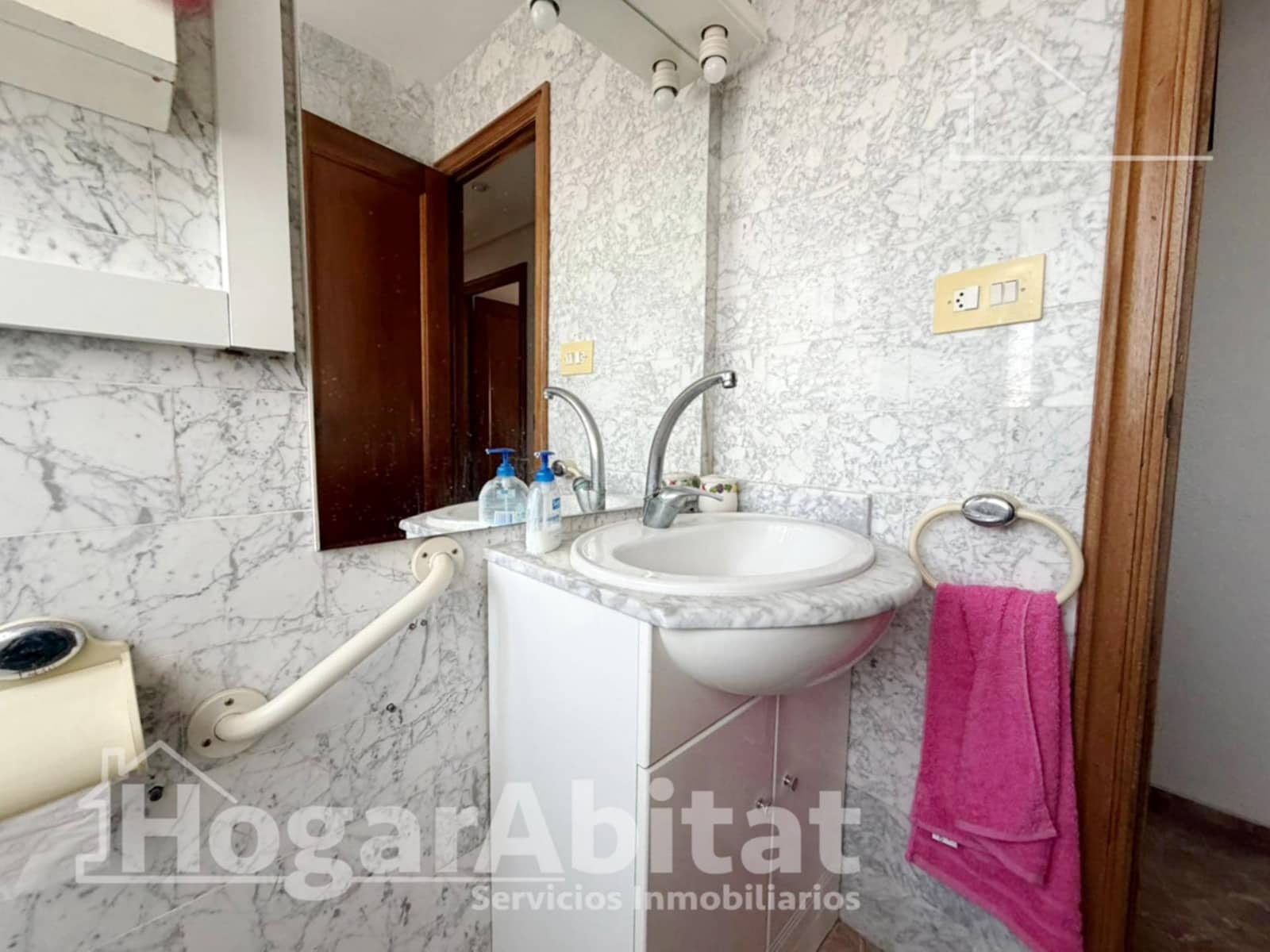 Piso de 3 habitaciones en Benaguasil en venta - 190.000 € (Ref: 9797177)