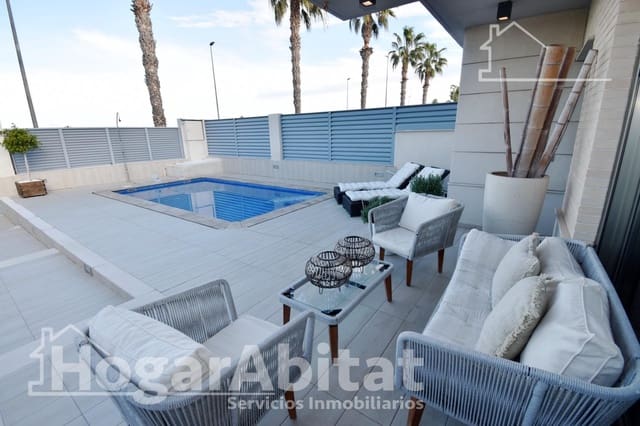 4 soveværelse Rækkehus til salg i Burriana / Borriana med swimmingpool garage - € 450.000 (Ref: 9797180)