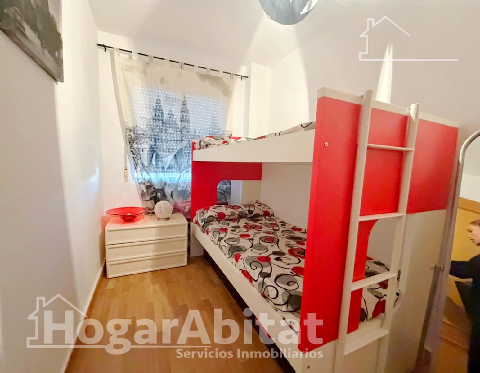 Piso de 4 habitaciones en Benaguasil en venta con garaje - 220.000 € (Ref: 9797185)