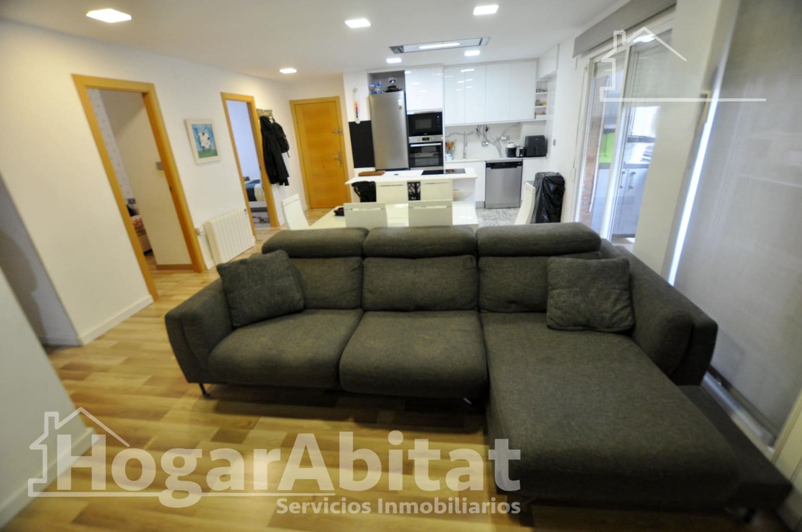 3 bedroom Flat for sale in Alaquas with garage - € 215,000 (Ref: 9797186)