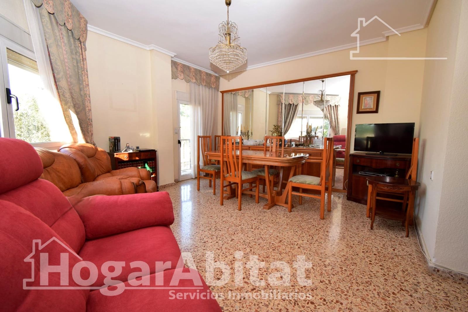 4 bedroom Flat for sale in Picanya with garage - € 320,000 (Ref: 9797193)