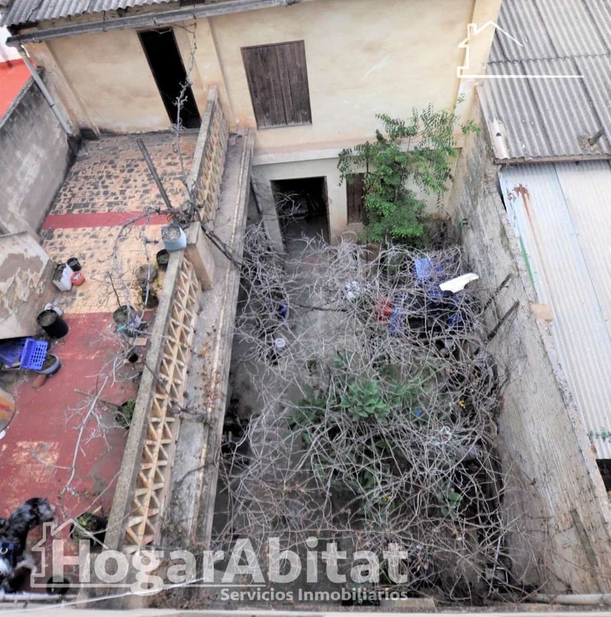 5 bedroom Townhouse for sale in Xirivella with garage - € 260,000 (Ref: 9797201)