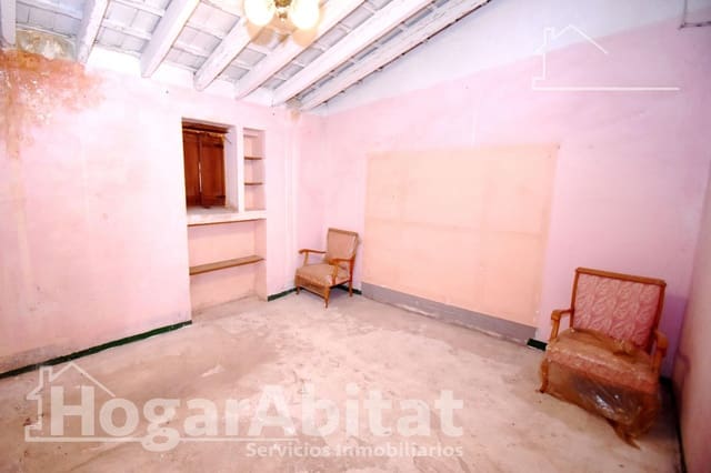 4 slaapkamer Huis te koop in Vila-real - € 110.000 (Ref: 9797207)