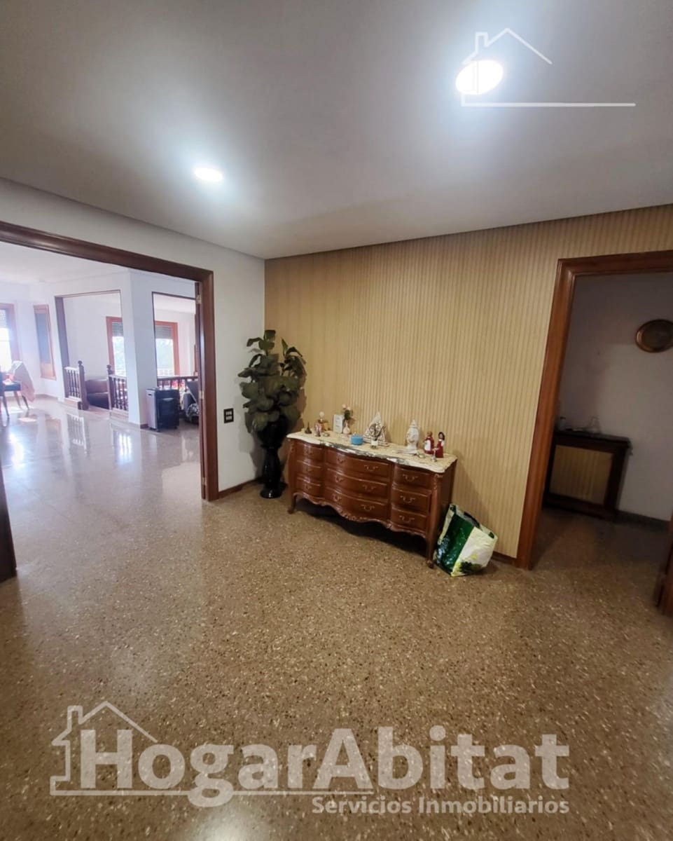 5 quarto Apartamento para venda em L'Alcora com garagem - 195 000 € (Ref: 9799305)
