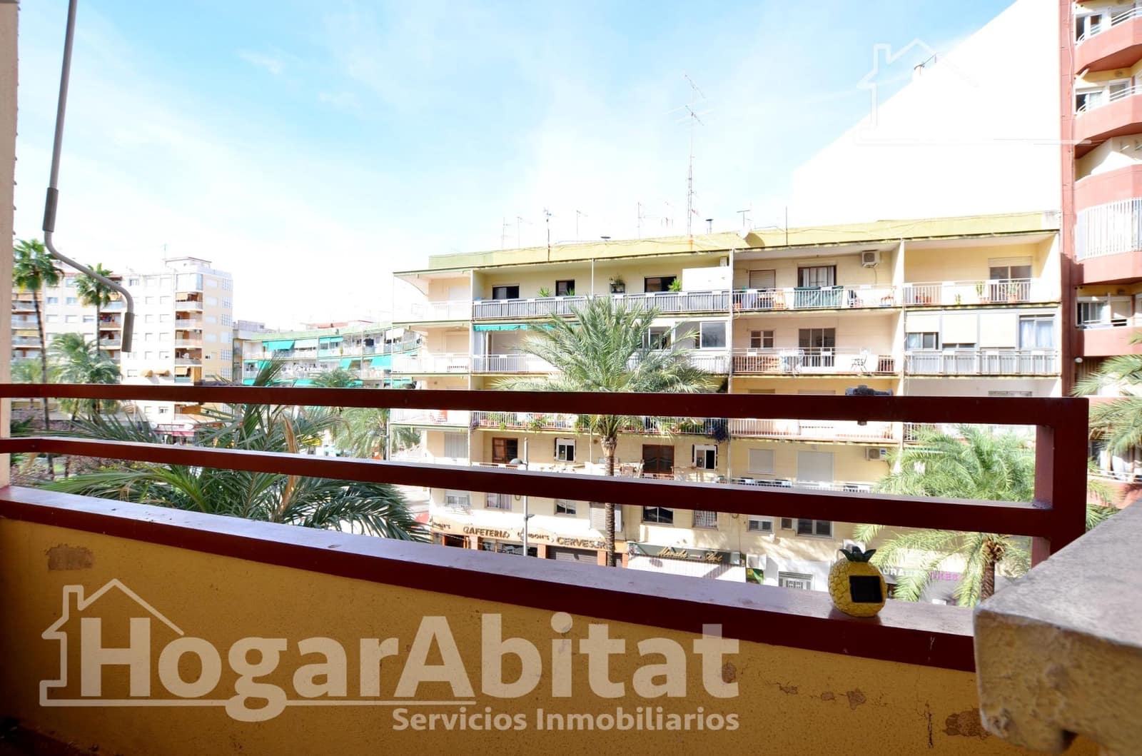 Piso de 4 habitaciones en Gandia en venta - 175.000 € (Ref: 9799314)