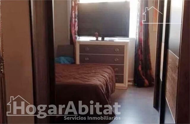 4 camera da letto Villetta a Schiera in vendita in Polinyà de Xúquer con garage - 225.000 € (Rif: 9799341)