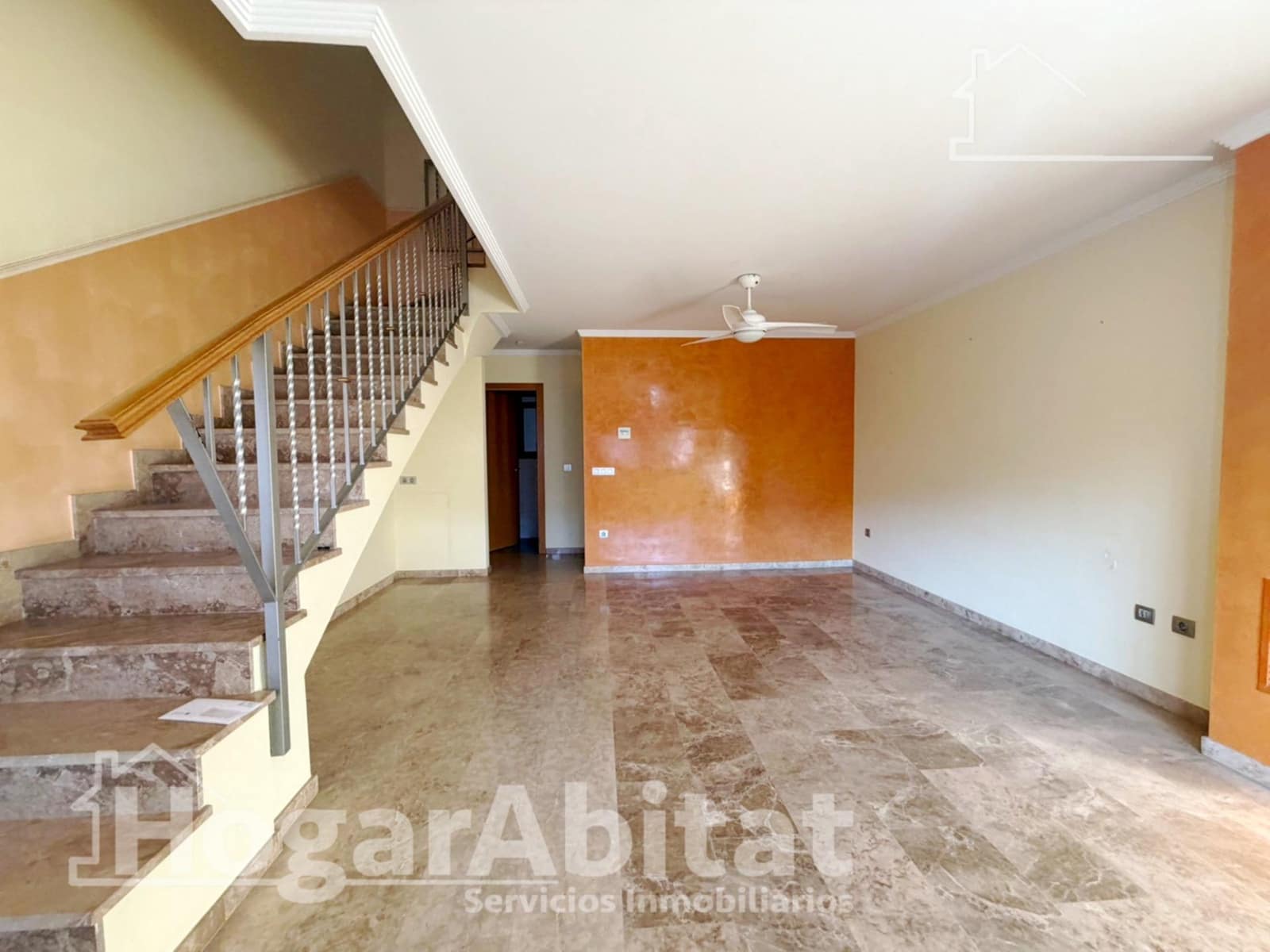 4 soverom Rekkehus til salgs i Sagunto / Sagunt med garasje - € 350 000 (Ref: 9799344)