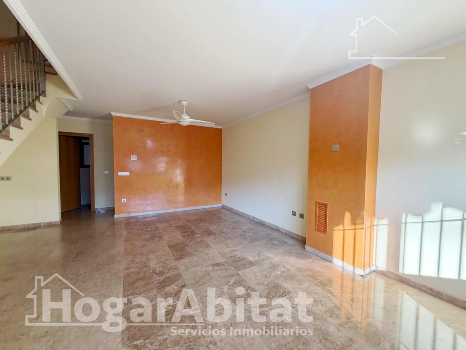 4 soverom Rekkehus til salgs i Sagunto / Sagunt med garasje - € 350 000 (Ref: 9799344)