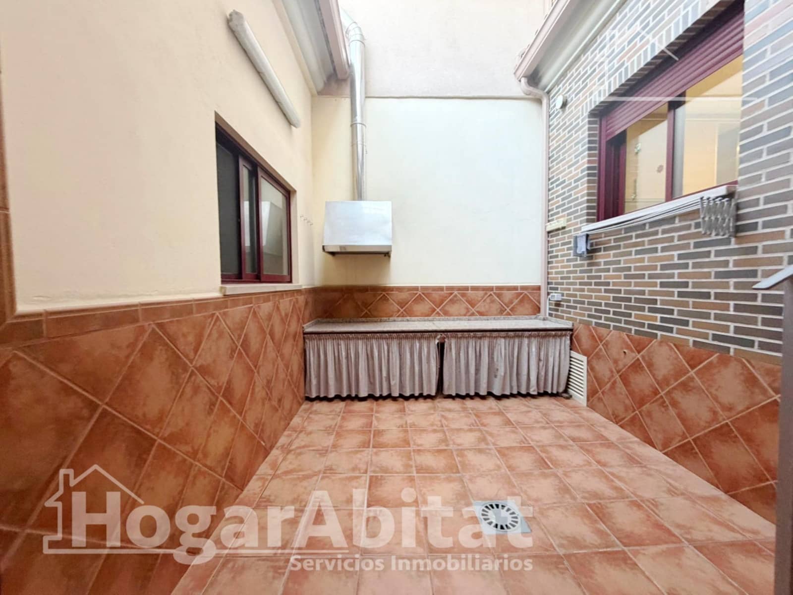 4 soverom Rekkehus til salgs i Sagunto / Sagunt med garasje - € 350 000 (Ref: 9799344)