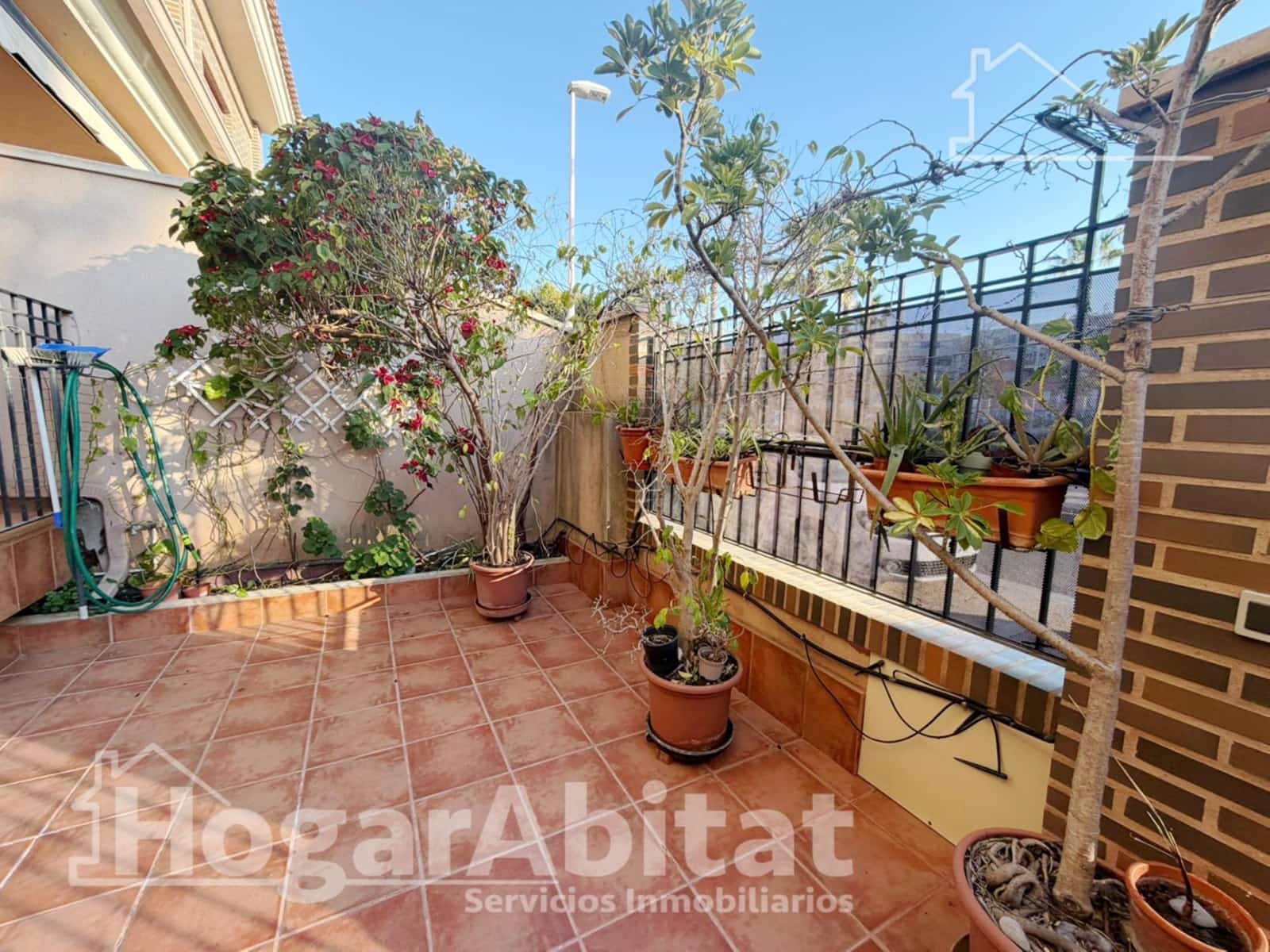 4 soverom Rekkehus til salgs i Sagunto / Sagunt med garasje - € 350 000 (Ref: 9799344)