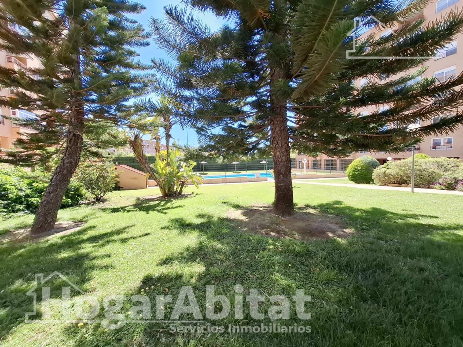 3 makuuhuone Asunto myytävänä paikassa San Vicente / Sant Vicent del Raspeig mukana uima-altaan 
autotalli - 300 000 € (Ref: 9799351)