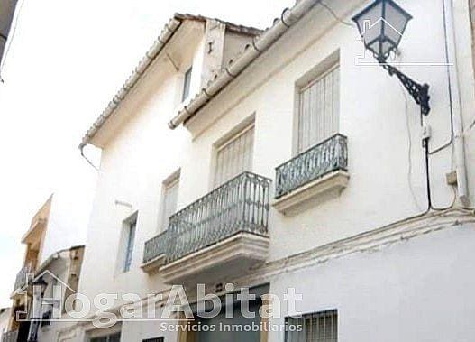 5 bedroom Townhouse for sale in Chiva with garage - € 164,000 (Ref: 9799357)