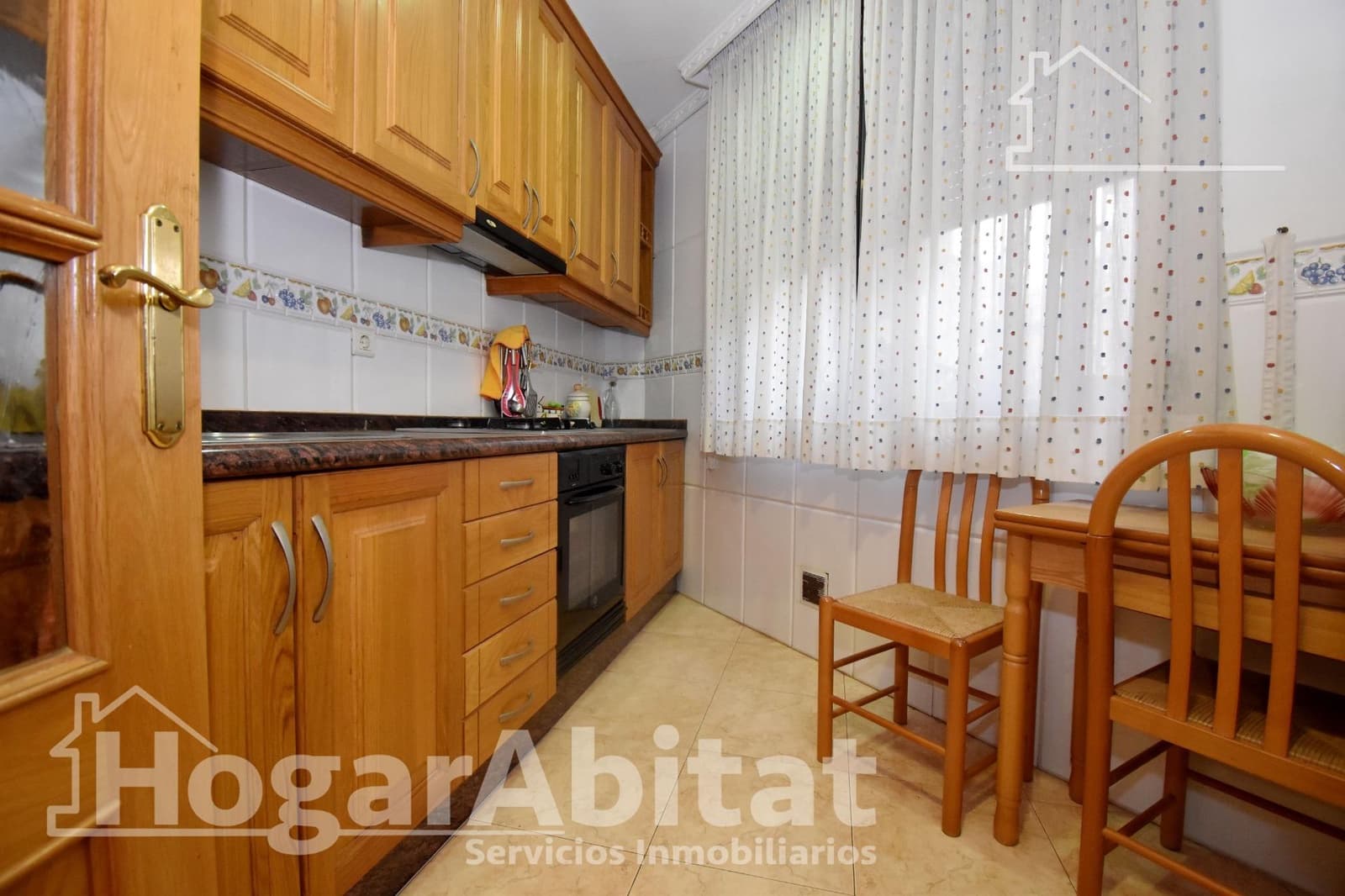 3 bedroom Flat for sale in Castello de la Plana - € 121,000 (Ref: 9804325)