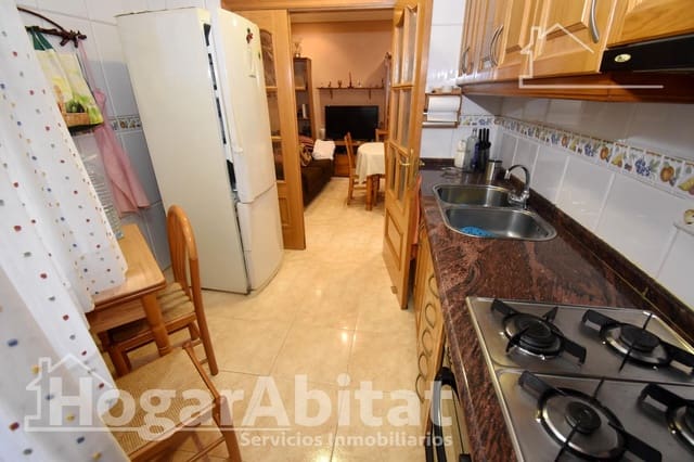 3 makuuhuone Asunto myytävänä paikassa Centro, Castelló de la Plana - 121 000 € (Ref: 9804325)