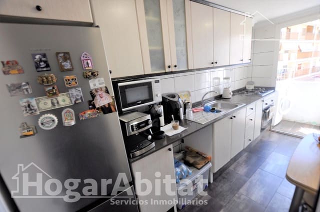 2 Zimmer Wohnung zu verkaufen in Torrefiel, València Stadt - 185.000 € (Ref: 9804326)