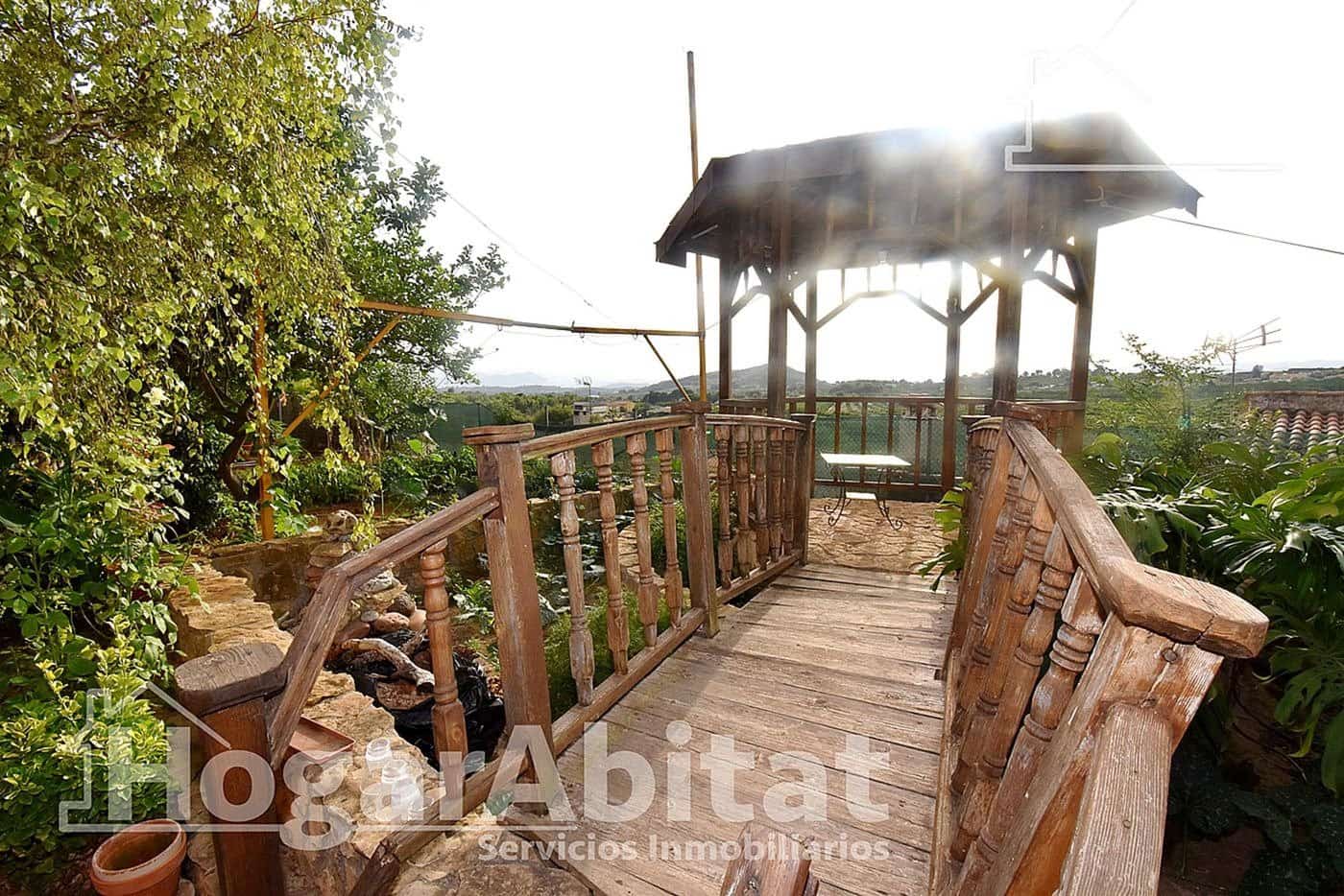 4 bedroom Villa for sale in Borriol with pool garage - € 280,000 (Ref: 9804336)