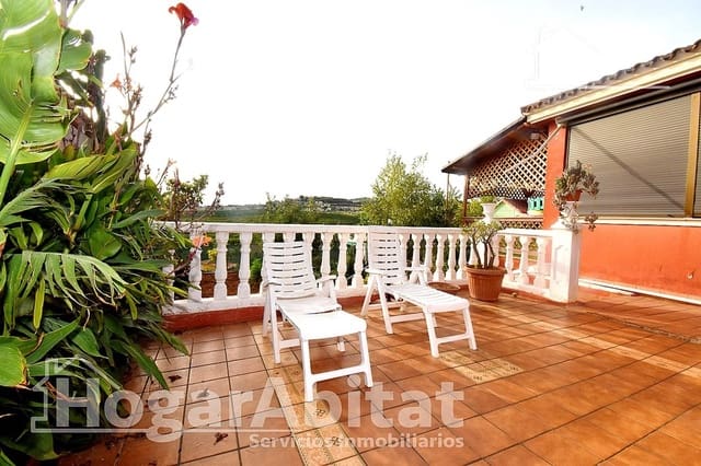 4 Zimmer Villa zu verkaufen in Borriol mit Pool Garage - 265.000 € (Ref: 9804336)