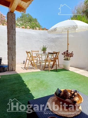 3 bedroom Villa for sale in Borriol with garage - € 370,000 (Ref: 9804338)