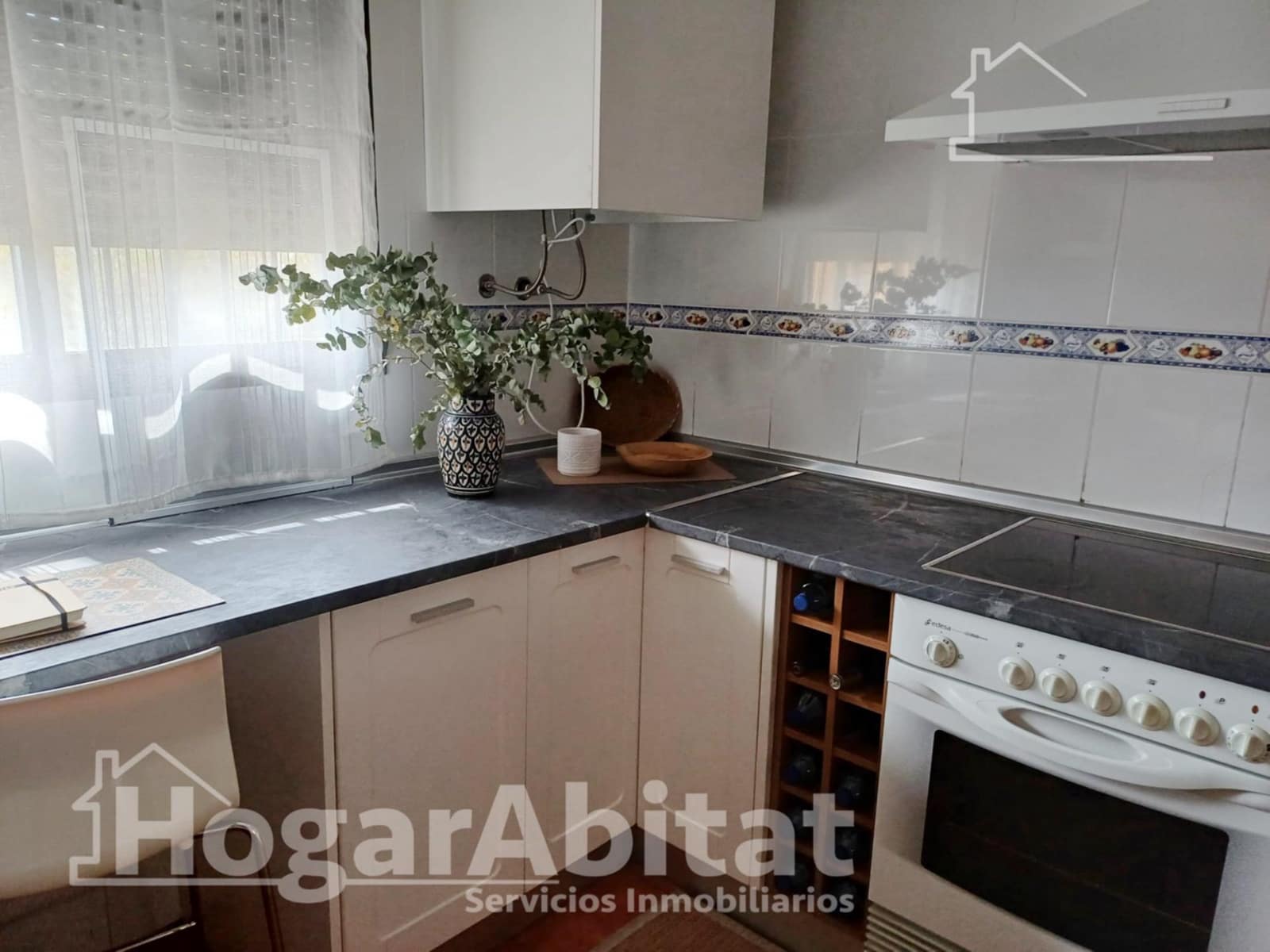 3 bedroom Villa for sale in Borriol with garage - € 370,000 (Ref: 9804338)