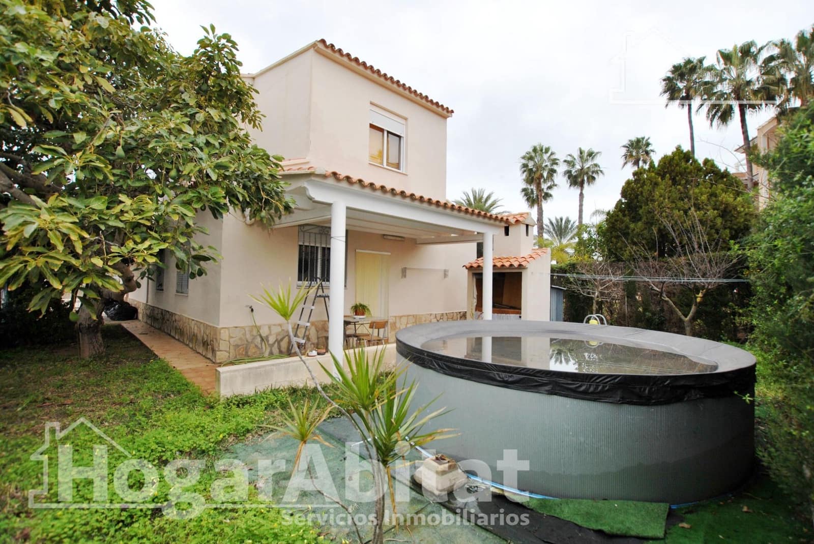 5 bedroom Villa for sale in Oliva with garage - € 380,000 (Ref: 9804339)