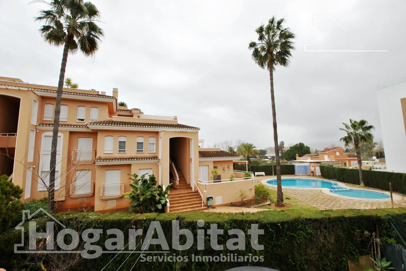 5 bedroom Villa for sale in Oliva with garage - € 380,000 (Ref: 9804339)