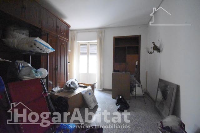 Piso de 4 habitaciones en Gandia en venta - 140.000 € (Ref: 9804341)