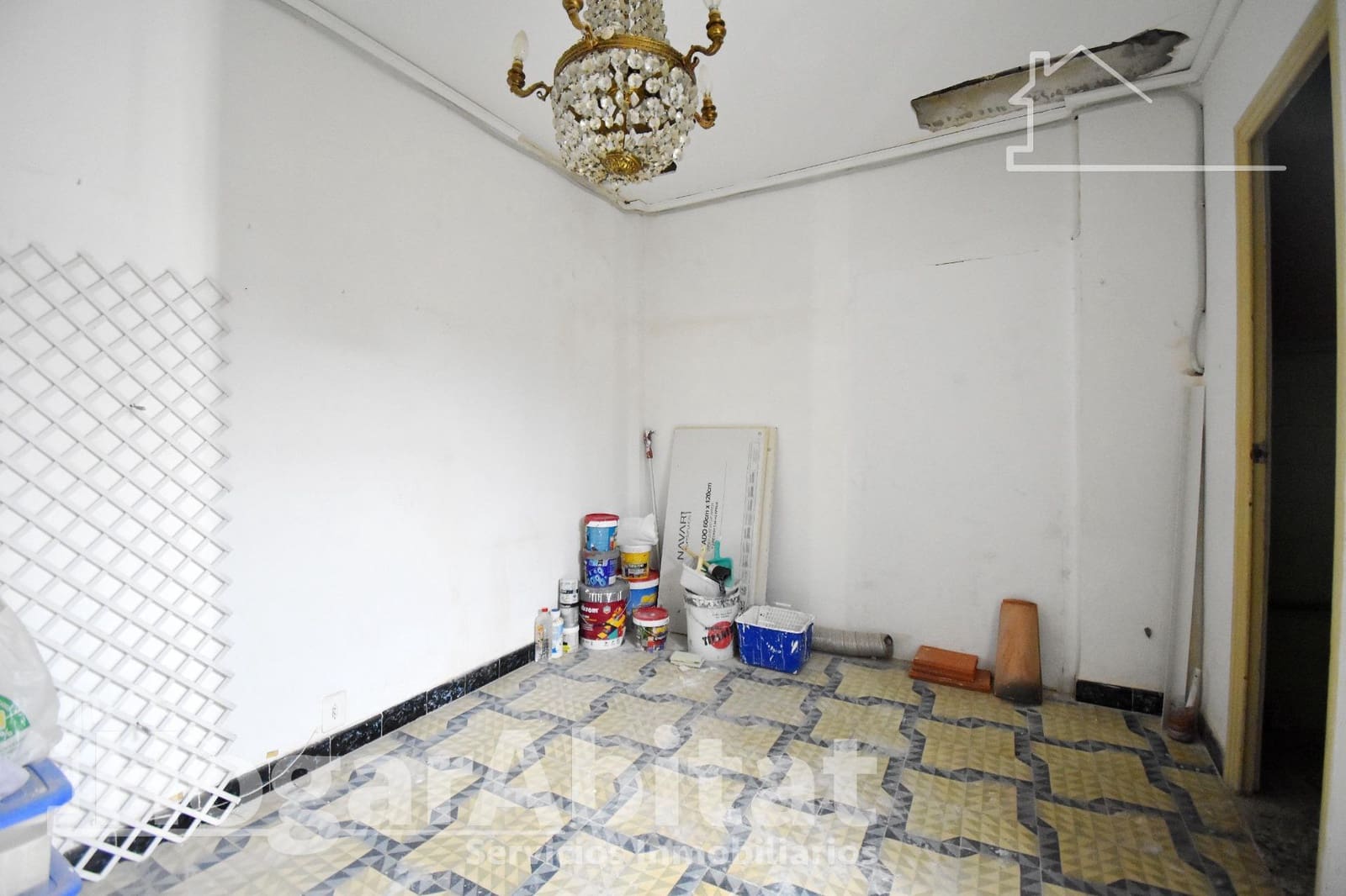 Piso de 4 habitaciones en Gandia en venta - 140.000 € (Ref: 9804341)