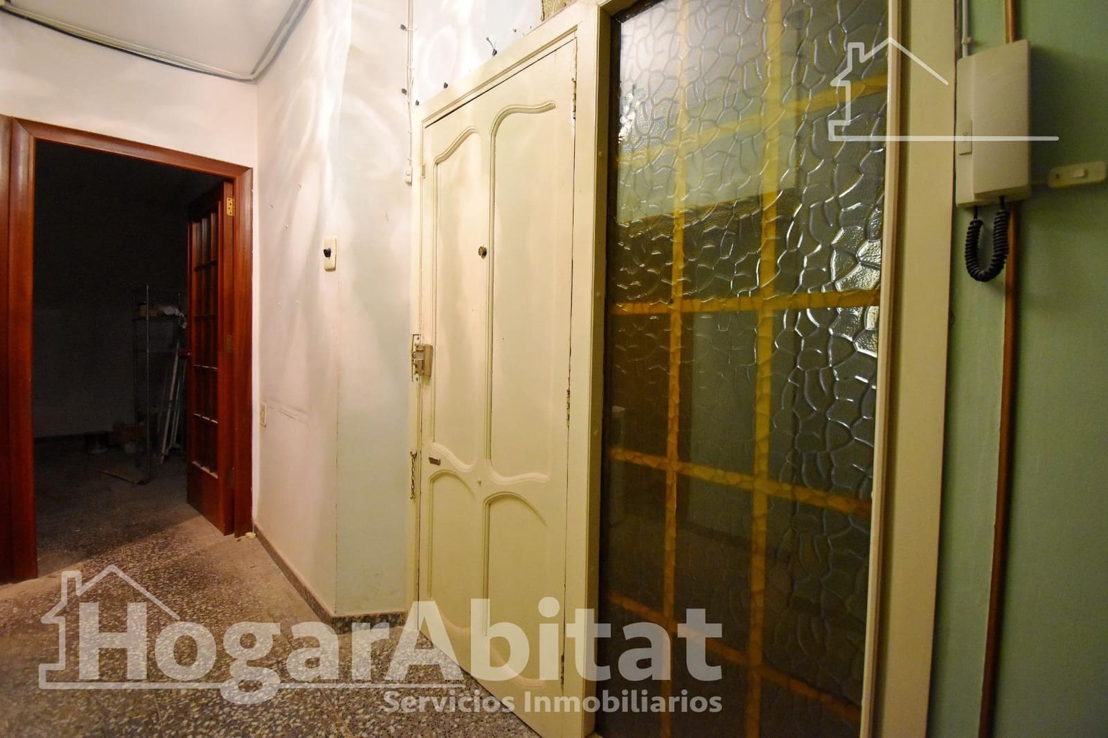 Piso de 4 habitaciones en Gandia en venta - 140.000 € (Ref: 9804341)