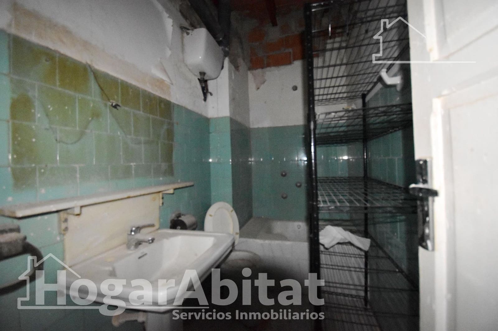 Piso de 4 habitaciones en Gandia en venta - 140.000 € (Ref: 9804341)