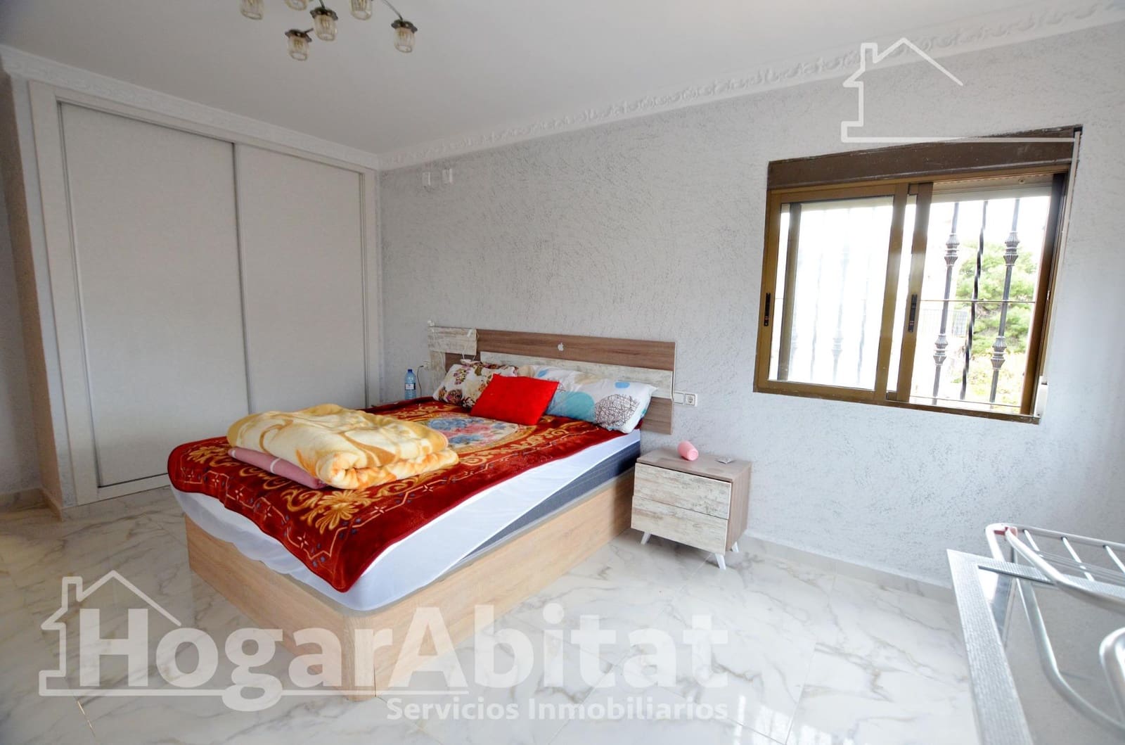 4 sypialnia Dom szeregowy na sprzedaż w Miasto Alicante / Alacant z garażem - 485 000 € (Ref: 9804357)
