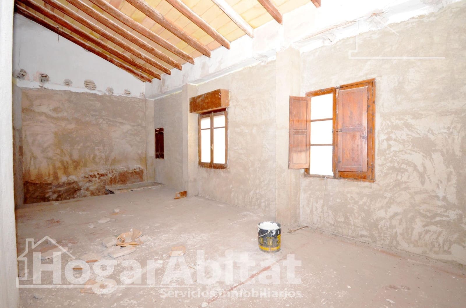 4 bedroom Townhouse for sale in Oliva - € 129,900 (Ref: 9804360)