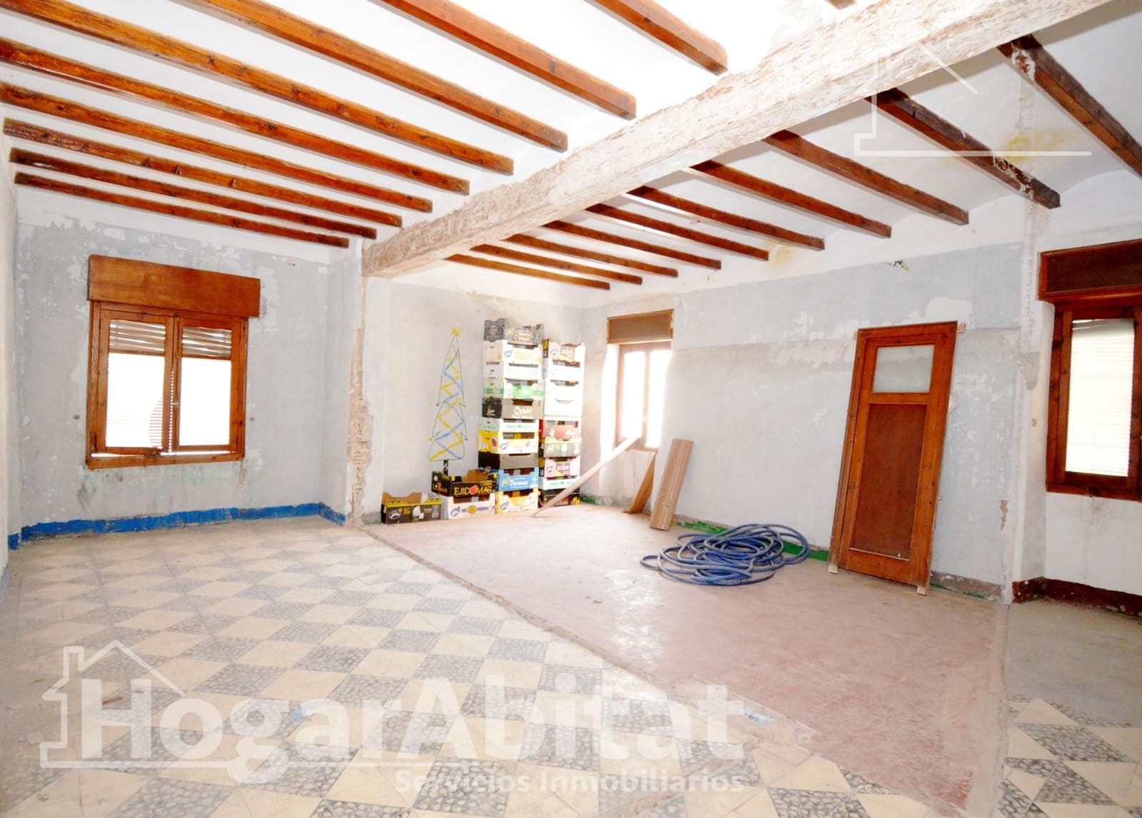 4 bedroom Townhouse for sale in Oliva - € 129,900 (Ref: 9804360)
