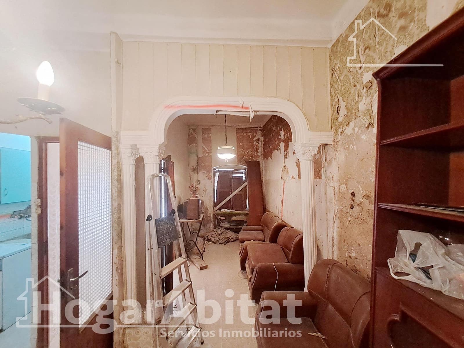 6 makuuhuone Omakotitalo myytävänä paikassa L'Alcora - 29 900 € (Ref: 9804364)