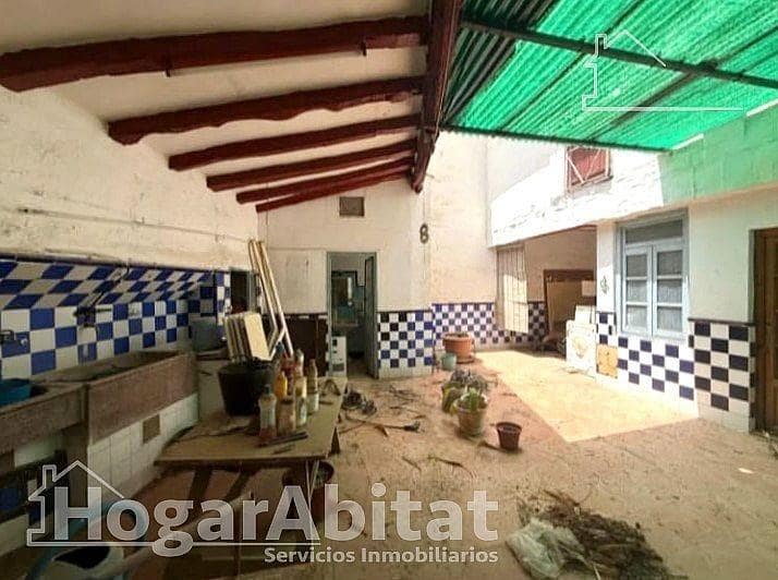 5 slaapkamer Huis te koop in Chiva met garage - € 164.000 (Ref: 9804365)