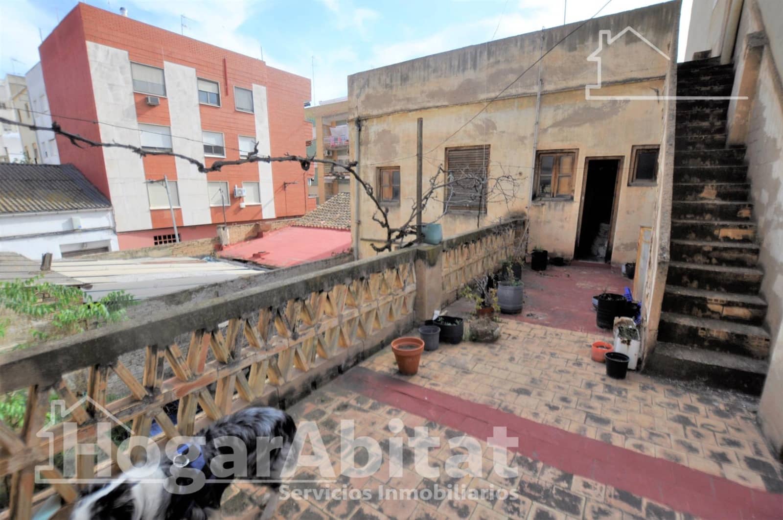 5 bedroom Townhouse for sale in Xirivella with garage - € 260,000 (Ref: 9804366)