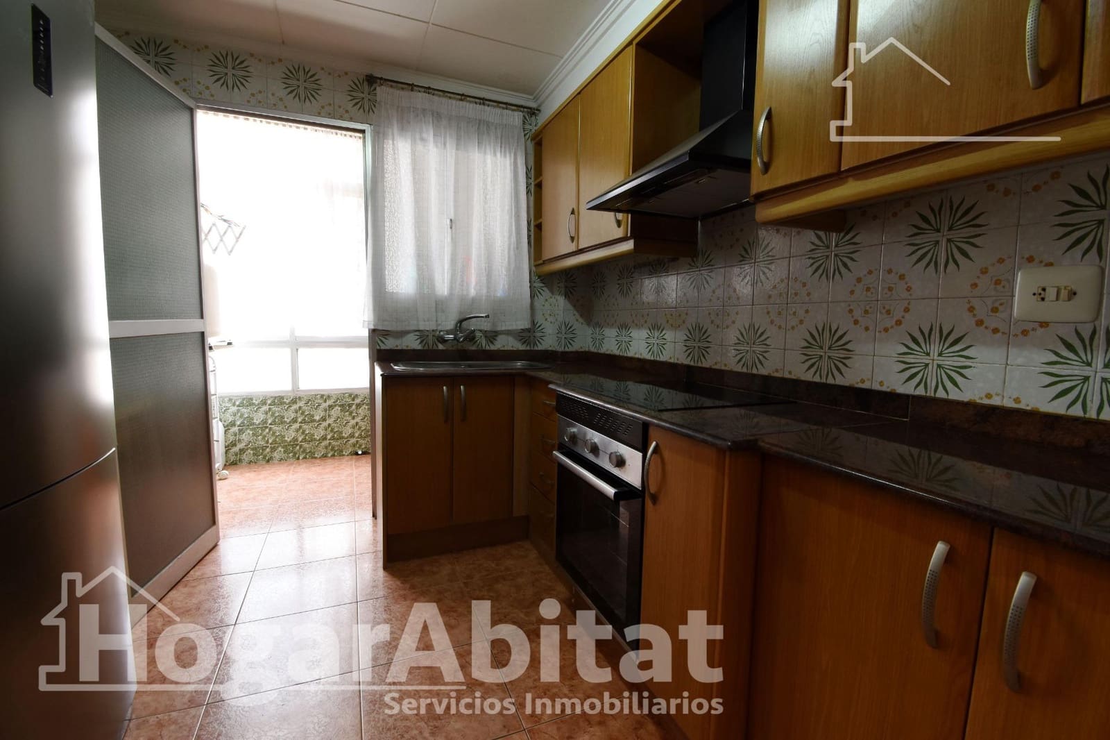 Piso de 3 habitaciones en Algemesí en venta - 130.000 € (Ref: 9806524)