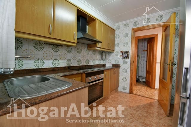 Piso de 3 habitaciones en Algemesí en venta - 130.000 € (Ref: 9806524)