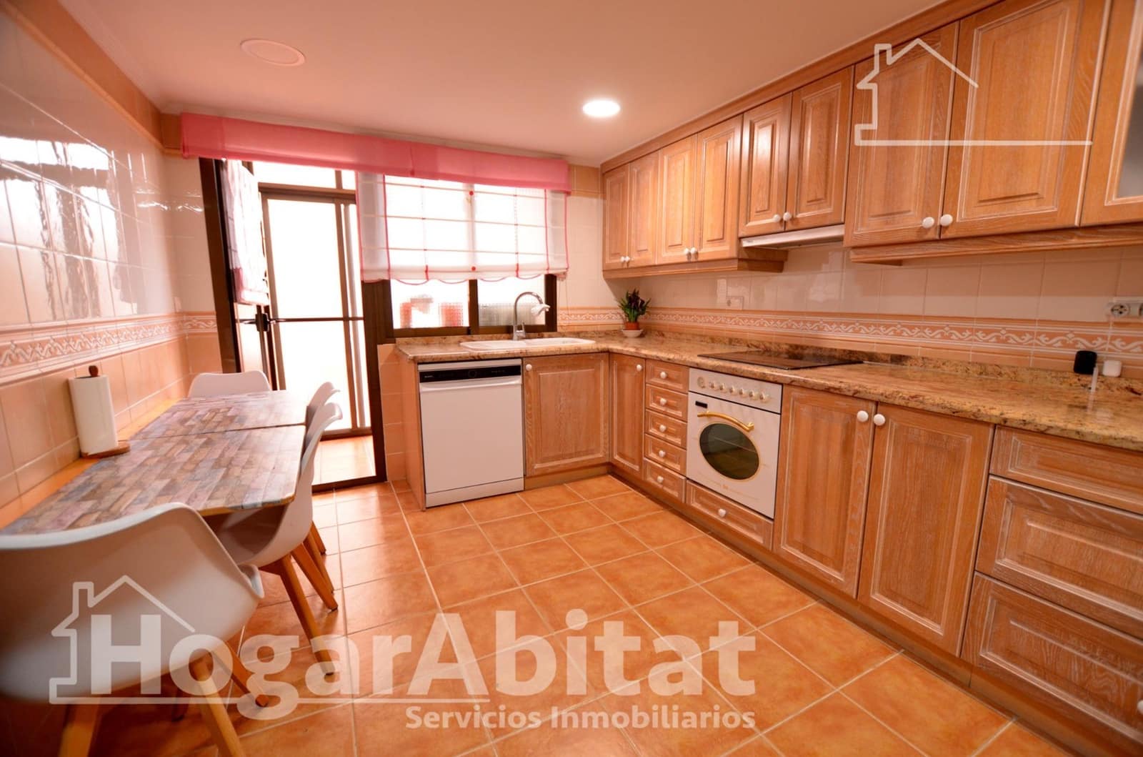 4 bedroom Flat for sale in San Vicente / Sant Vicent del Raspeig with garage - € 485,000 (Ref: 9806526)