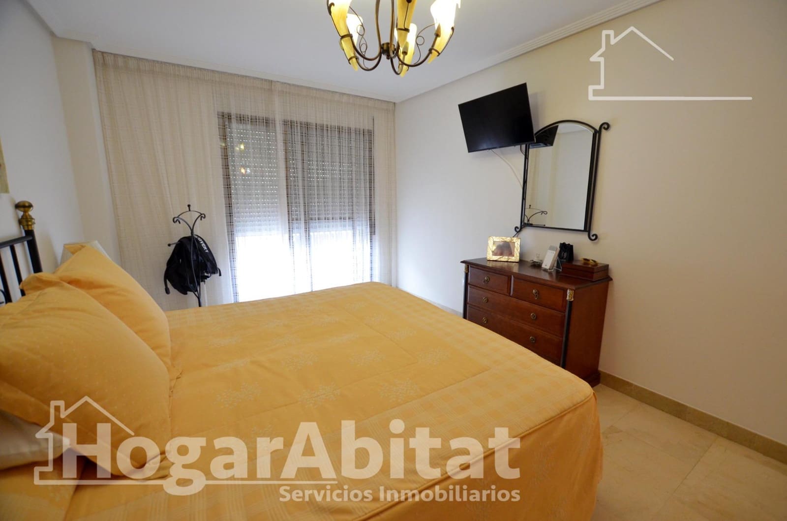 4 bedroom Flat for sale in San Vicente / Sant Vicent del Raspeig with garage - € 485,000 (Ref: 9806526)