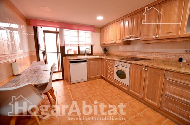 Piso de 4 habitaciones en San Vicente / Sant Vicent del Raspeig en venta con garaje - 485.000 € (Ref: 9806526)