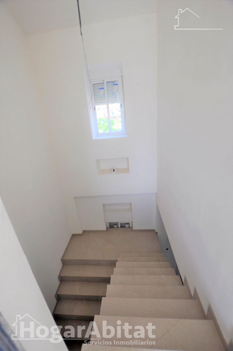 5 sypialnia Dom na sprzedaż w Benimamet z garażem - 540 000 € (Ref: 9806531)