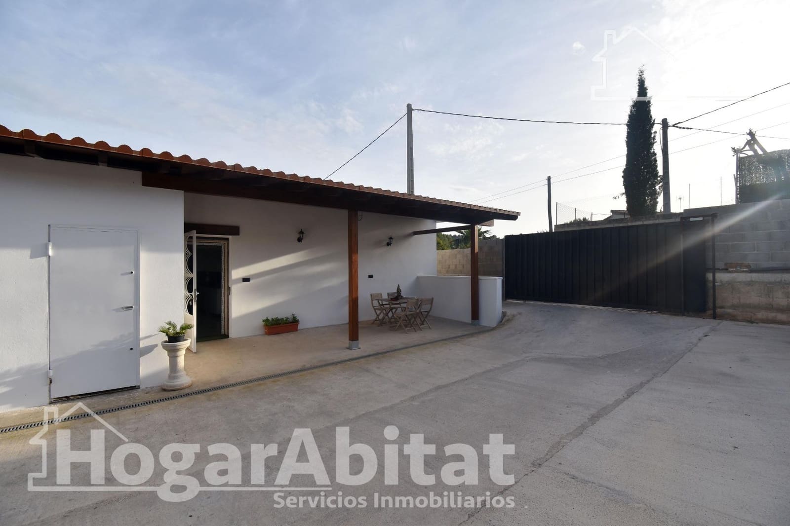 2 bedroom Villa for sale in L'Alcora with garage - € 175,000 (Ref: 9808029)