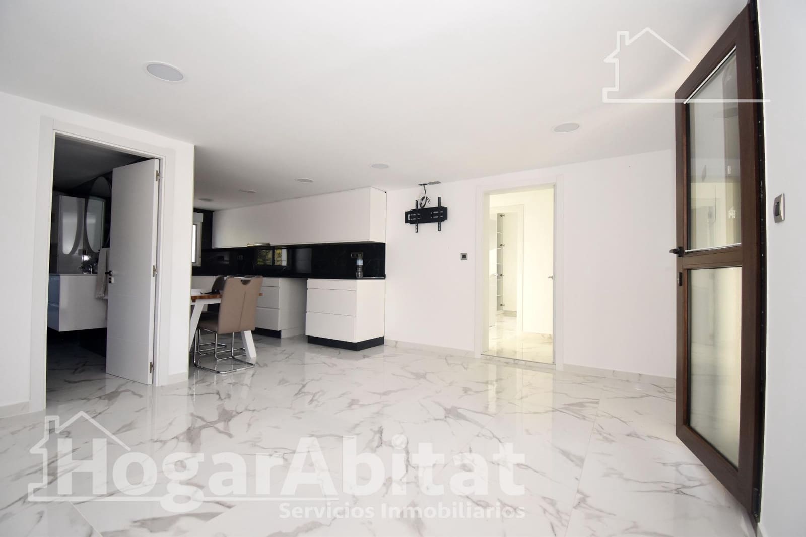 2 bedroom Villa for sale in L'Alcora with garage - € 175,000 (Ref: 9808029)