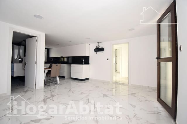 2 bedroom Villa for sale in L'Alcora with garage - € 175,000 (Ref: 9808029)