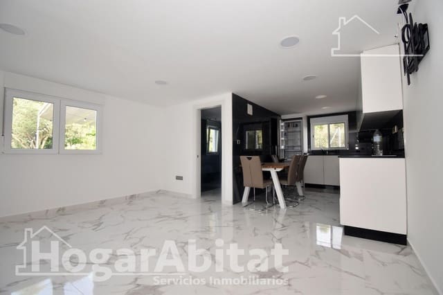 2 bedroom Villa for sale in L'Alcora with garage - € 175,000 (Ref: 9808029)