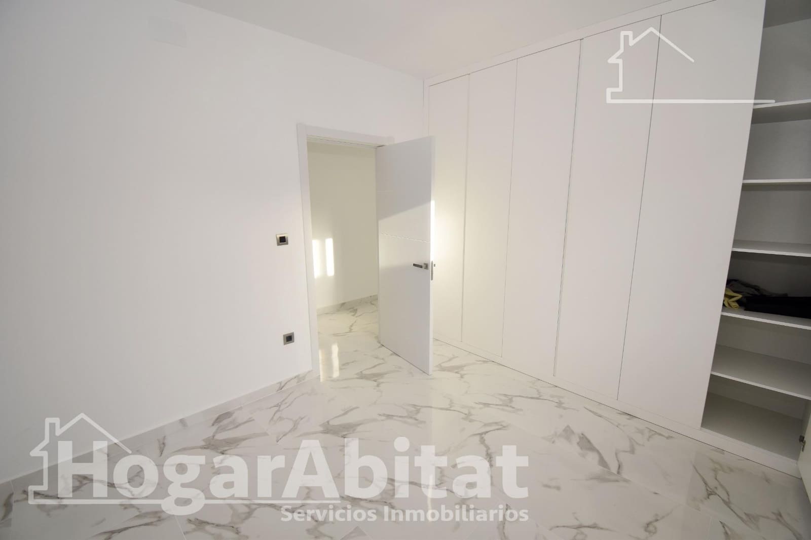 2 bedroom Villa for sale in L'Alcora with garage - € 175,000 (Ref: 9808029)